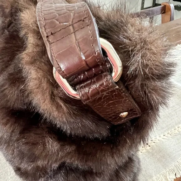 Bath and Body Works Tote Bag Purse Brown Bear Luxe Faux Fur Slouchy Style 16x16 - Picture 3 of 7